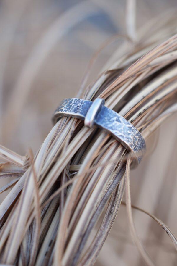 Srebrna obrączka Outlander